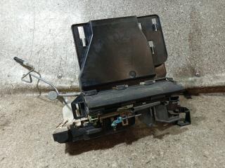 замок двери передней левой Dodge Nitro 1 поколение (2007 - 2010)