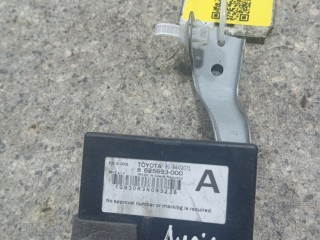 Иммобилайзер Toyota Auris 2 поколение (2012 - 2015), 1.8 л., гибрид, универсал, 625693-000