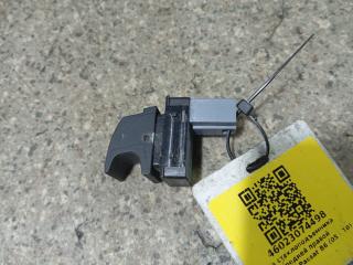 кнопка стеклоподъемника двери Volkswagen Passat B6 (2005 - 2010), седан