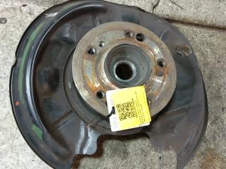 ступица задняя правая Mercedes-Benz E-Класс W124 [рестайлинг] (1987 - 1993), 2.3 л., бензин