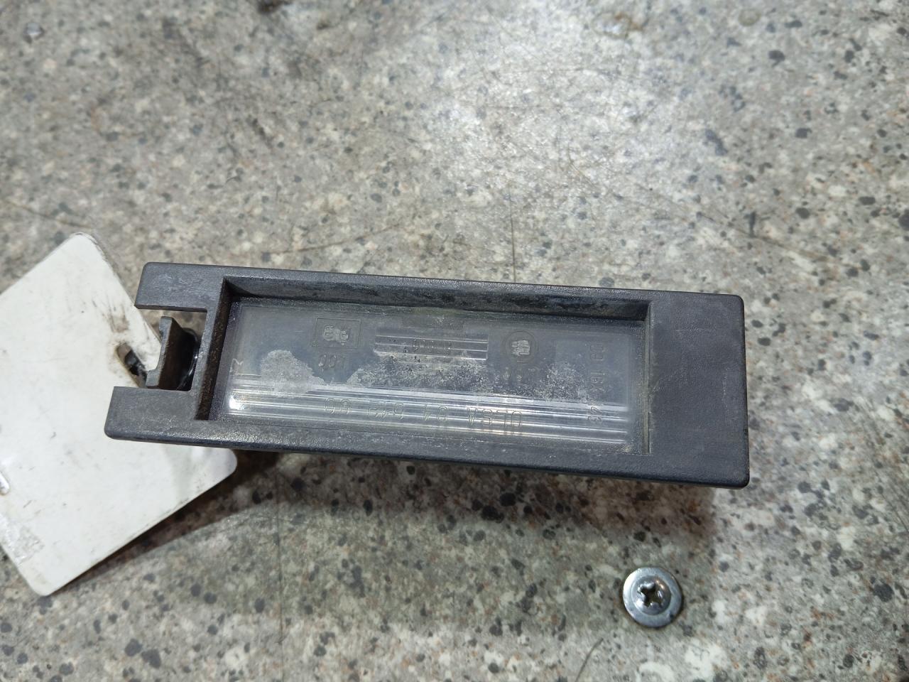 подсветка номера Opel Zafira 2 поколение (B) (2005 - 2008) - фото №1