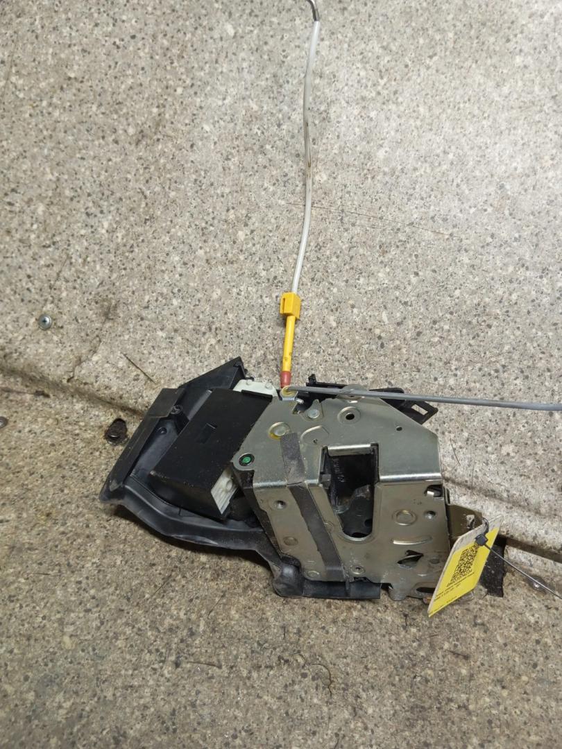 замок двери передней левой BMW 5 серия E39 (1995 - 2000) - фото №1