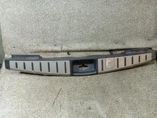 накладка внутренняя на заднюю панель кузова Nissan Murano Z50 (2002 - 2008), 84992-CA000