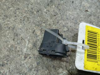 кнопка стеклоподъемника двери Ford Focus 2 поколение 2006