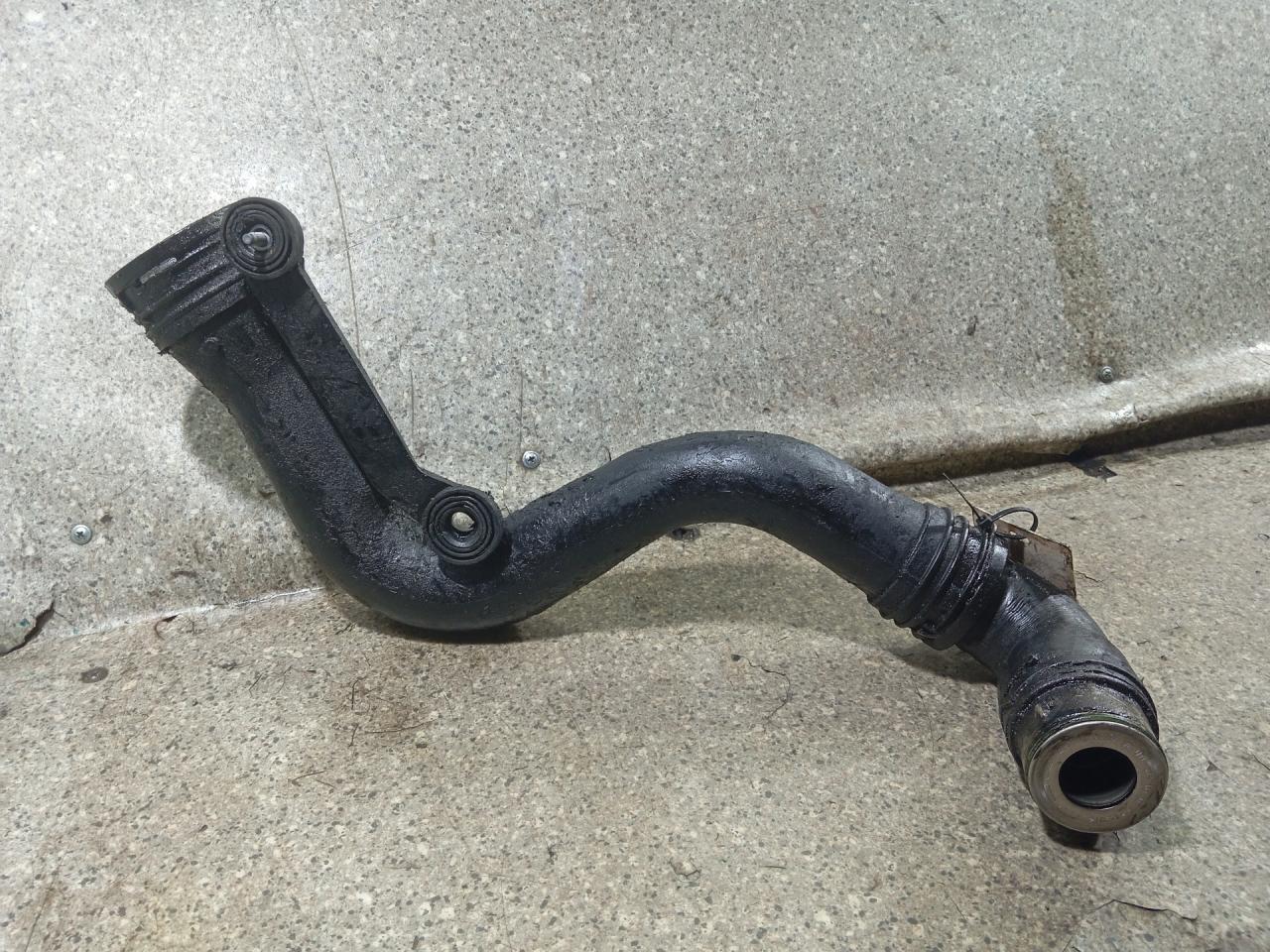 патрубок интеркулера SEAT Altea 1 поколение (2004 - 2009), 1.9 л., TDi, BXE, дизель, 1K0145762BP, 1K0145762CR - фото №1