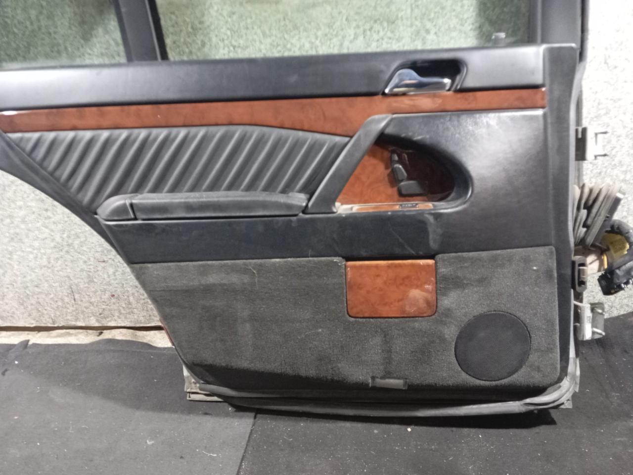 обшивка двери задняя левая Mercedes-Benz S-Класс W140/C140 (1991 - 1993) - фото №1