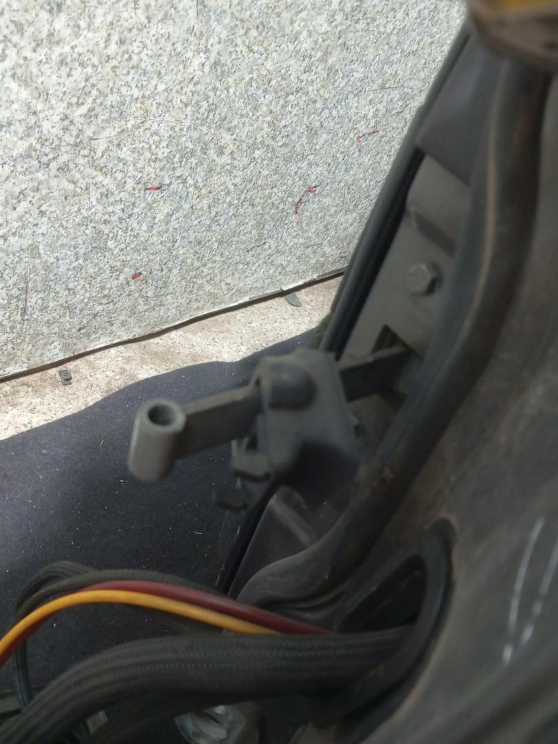 ограничитель открывания двери Mercedes-Benz S-Класс W140/C140 (1991 - 1993), седан - фото №1