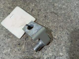 петля двери Volkswagen Passat B6 (2005 - 2010), седан