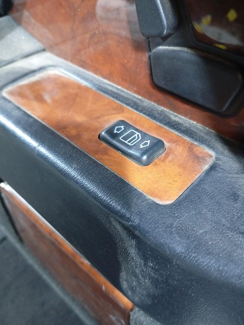 кнопка стеклоподъемника двери задней левой Mercedes-Benz S-Класс W140/C140 (1991 - 1993) - фото №1