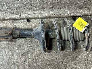 стойка передняя правая Hyundai Sonata Y3 (1993 - 1996), 54650-34220