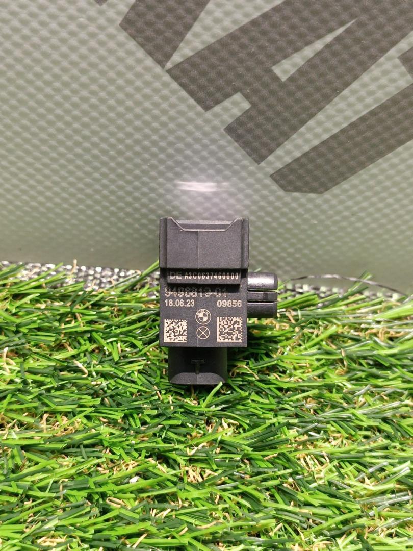 датчик ускорения BMW i5 G60 2023, электро, a300, седан, задний привод, правый руль, 9496819, 65779496819 - фото №1