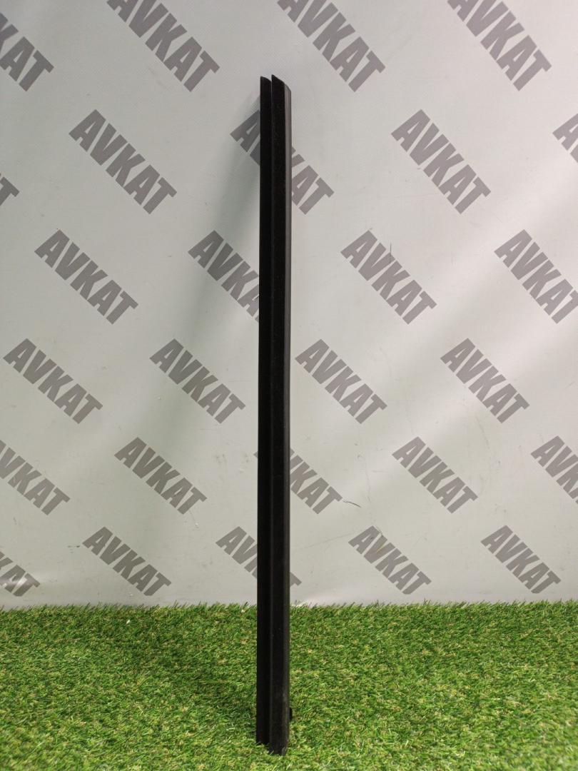 уплотнитель двери BMW X7 G07 2022, 3.0 л., B58B30C, бензин, АКПП, a96, внедорожник 5 дв., полный привод, 51337428675, 7428675 - фото №1