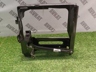 крепление бампера BMW X7 G07 2022, 3.0 л., B58B30C, бензин, АКПП, a96, внедорожник 5 дв., полный привод, 51117421883, 7421883