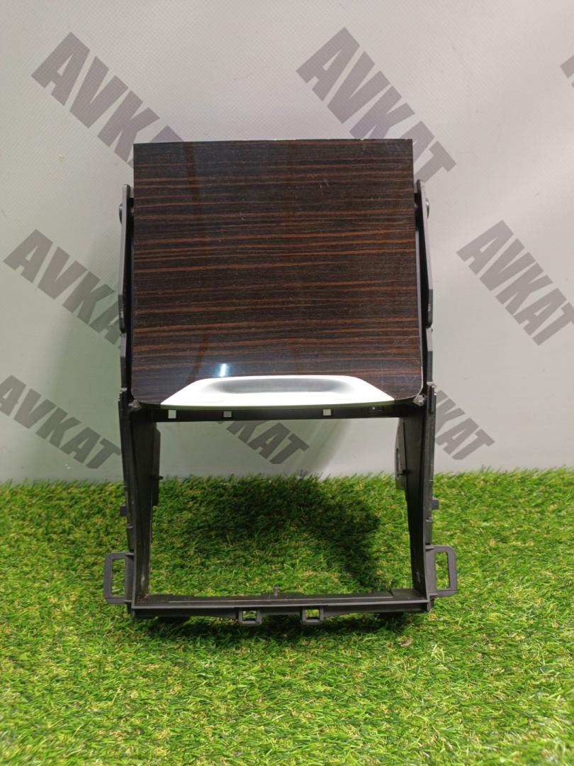 вещевой ящик центральной консоли BMW X5 G05 2019, 3.0 л., B58B30C, бензин, 475, внедорожник 5 дв., полный привод, правый руль, 51166810501, 6810501 - фото №1