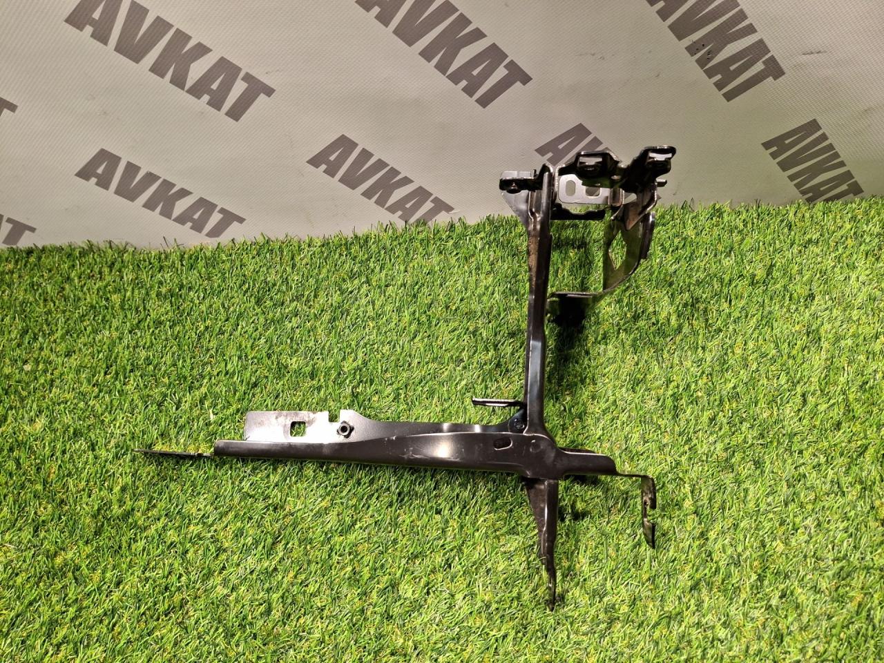 крепление фары правой BMW 4 серия G22/G23 G22 2021, 3.0 л., B58B30B, бензин, АКПП, a96, купе, полный привод, 51647422294, 7422294 - фото №1