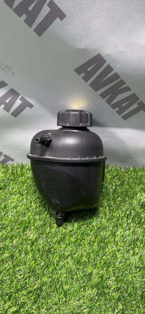 бачок расширительный BMW X3 G01 2019, 2.0 л., B46 B20 B, бензин, a300, внедорожник 5 дв., полный привод, 17138610661, 8610661 - фото №1