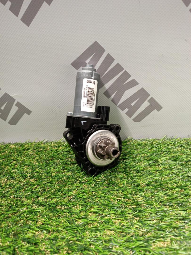 моторчик регулировки сиденья BMW X7 G07 2021, 3.0 л., B58B30C, бензин, АКПП, a96, внедорожник 5 дв., полный привод, 52209473695, 9473695, D4007, E04264 - фото №1