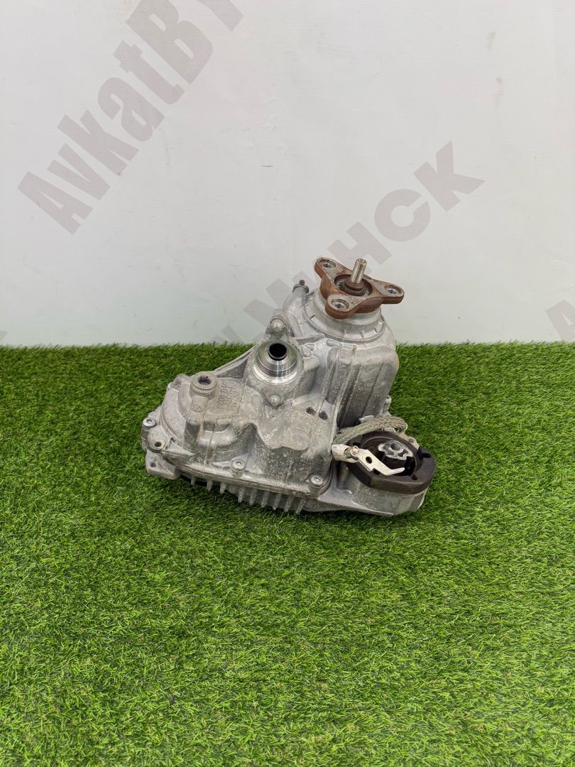 раздаточная коробка BMW X4 M F98 2021, 3.0 л., s58b30a, бензин, АКПП, donington-grau metallic (c28), внедорожник 5 дв., 9504252, 27107889555, 7889555, 27109504252 - фото №1