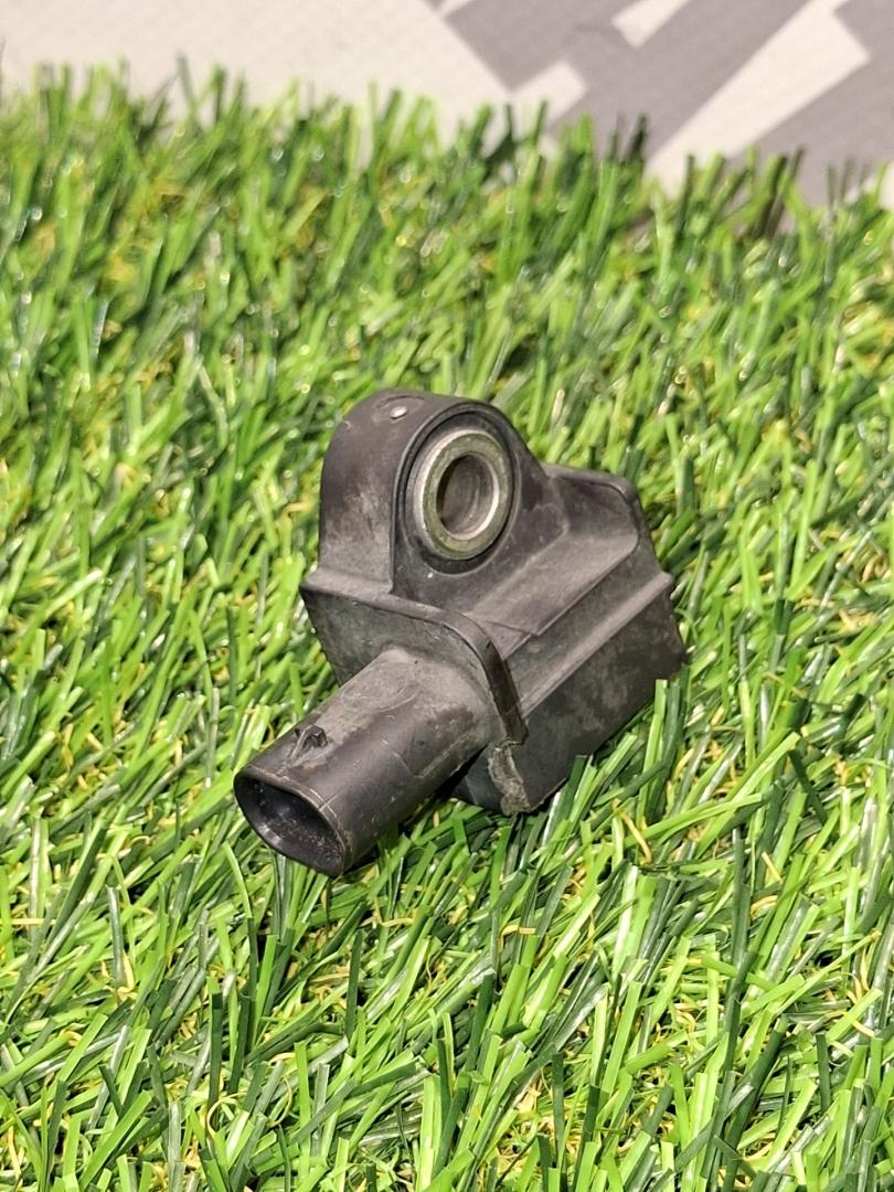 датчик ускорения BMW X7 G07 2021, 4.4 л., N63B44D, бензин, АКПП, c27 arktis-grau brillanteffekt, внедорожник 5 дв., полный привод, 37146861319, 6861319 - фото №1