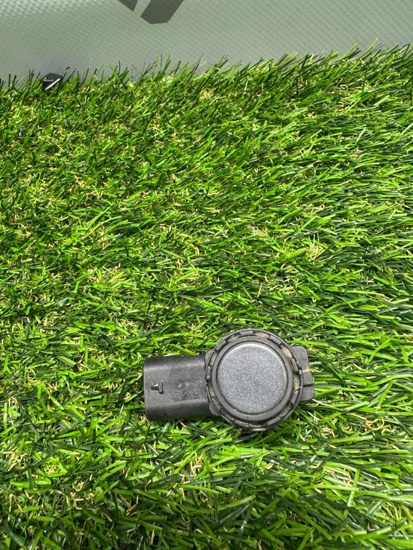 парктроник задний BMW X5 G05 2019, 4.4 л., N63 B44 C, бензин, АКПП, а300, внедорожник 5 дв., полный привод, 66209472092, 9472092 - фото №1