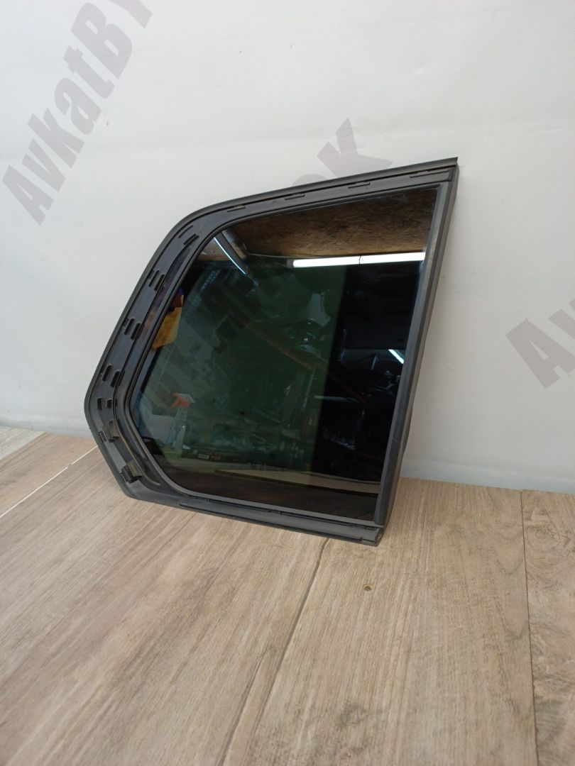 стекло кузовное боковое правое BMW X7 G07 2019, 3.0 л., B58B30C, бензин, АКПП, a96, внедорожник 5 дв., полный привод, 51377444116, 7444116 - фото №1