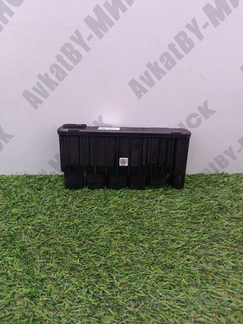 Блок питания BMW X7 G07 2019, 3.0 л., B58B30C, бензин, c1m, внедорожник 5 дв., полный привод, 8638551, 12638638551 - фото №1