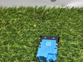 разъем AUX / USB BMW X7 G07 [рестайлинг] G07 2024, 3.0 л., B58B30P, бензин, АКПП, карбон шварц 416, полный привод, 84105A84164, 5A84164