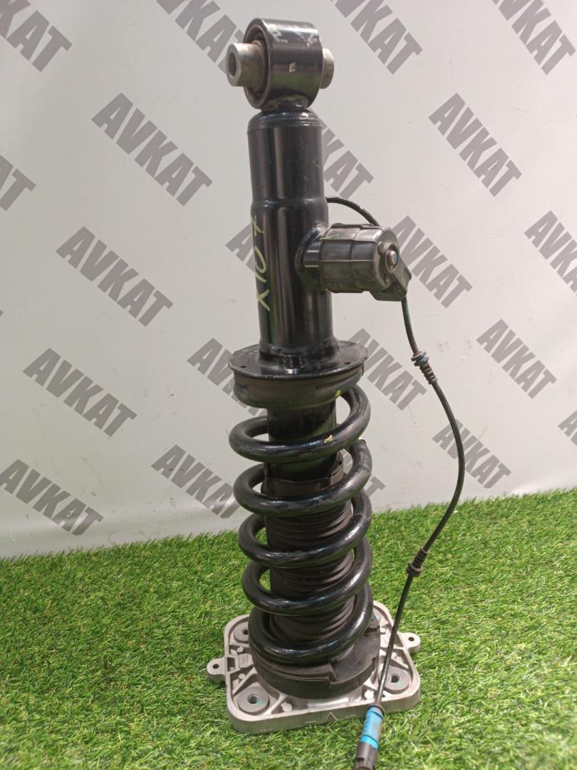 стойка задняя BMW X5 G05 2019, 3.0 л., B58B30C, бензин, 475, внедорожник 5 дв., полный привод, правый руль, 37106869023, 6869023 - фото №1