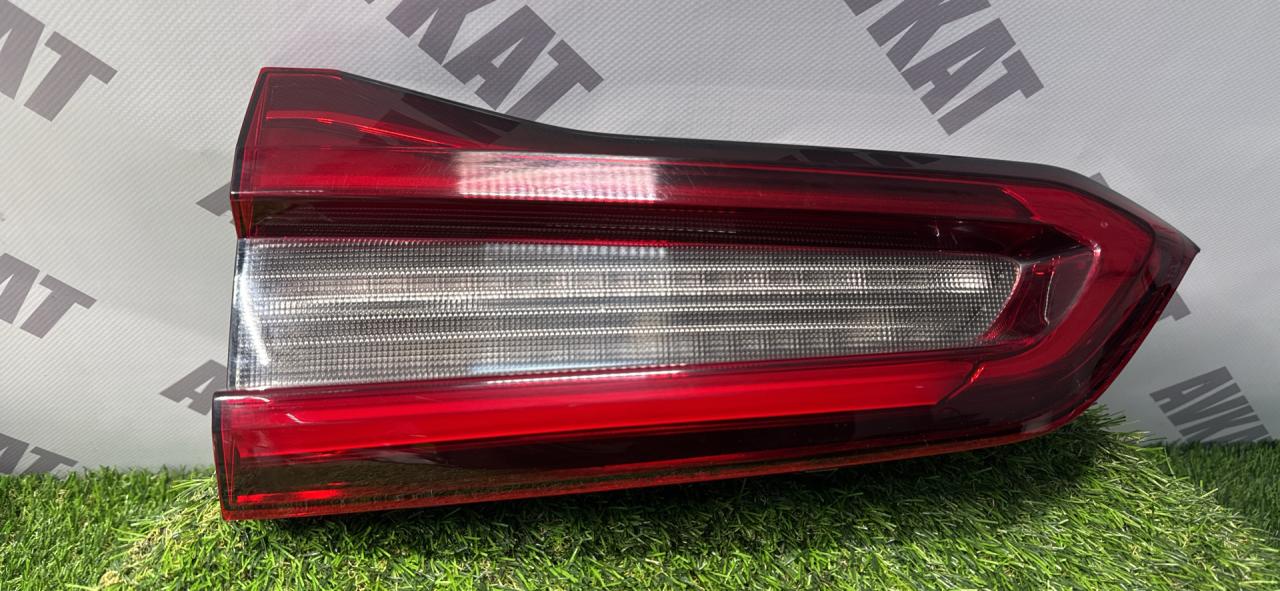 фонарь крышки багажника правый BMW X5 G05 2019, 4.4 л., N63 B44 C, бензин, АКПП, а300, внедорожник 5 дв., полный привод, 7931998, 63217931998 - фото №1