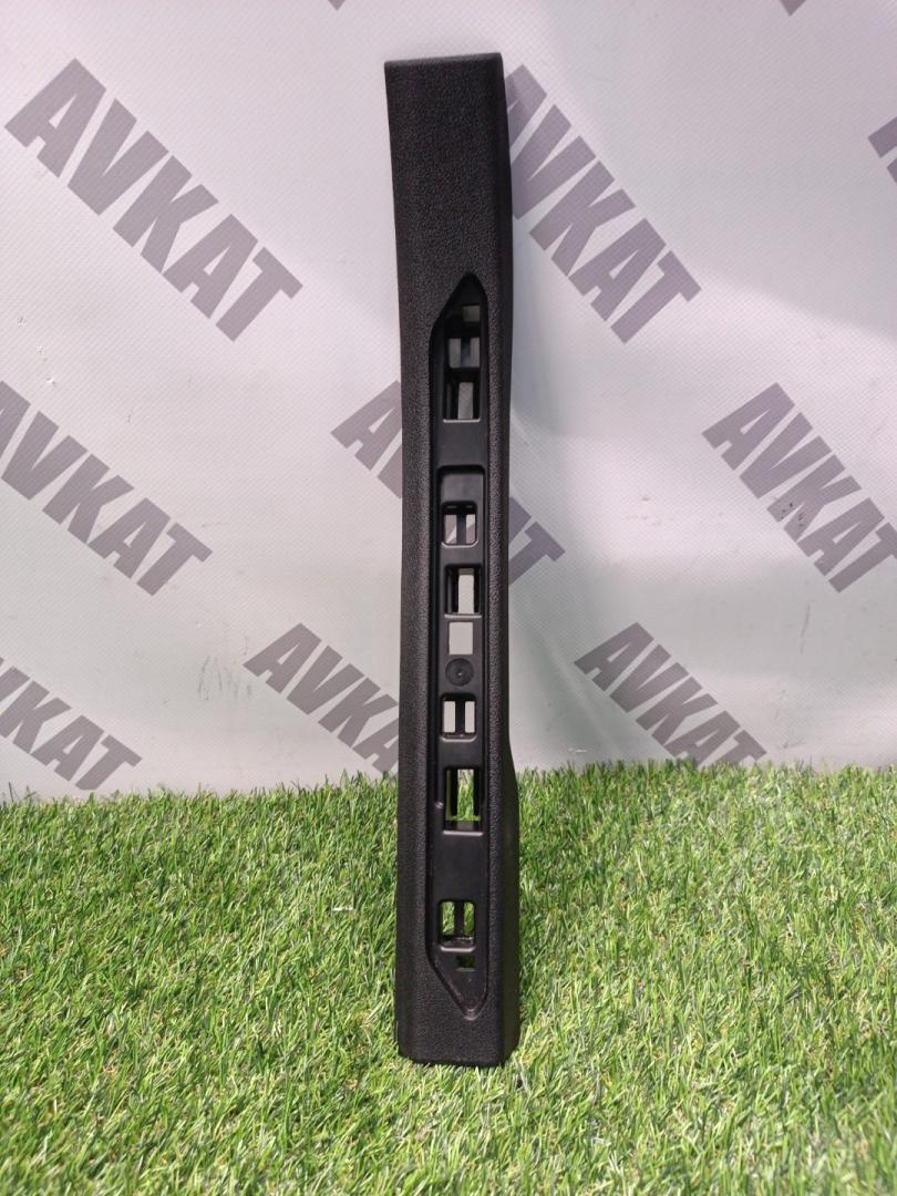 накладка на порог внутренняя BMW X7 G07 2022, 3.0 л., B58B30C, бензин, АКПП, a96, внедорожник 5 дв., полный привод, 51437434258, 7434258, 51477483478, 7483478 - фото №1