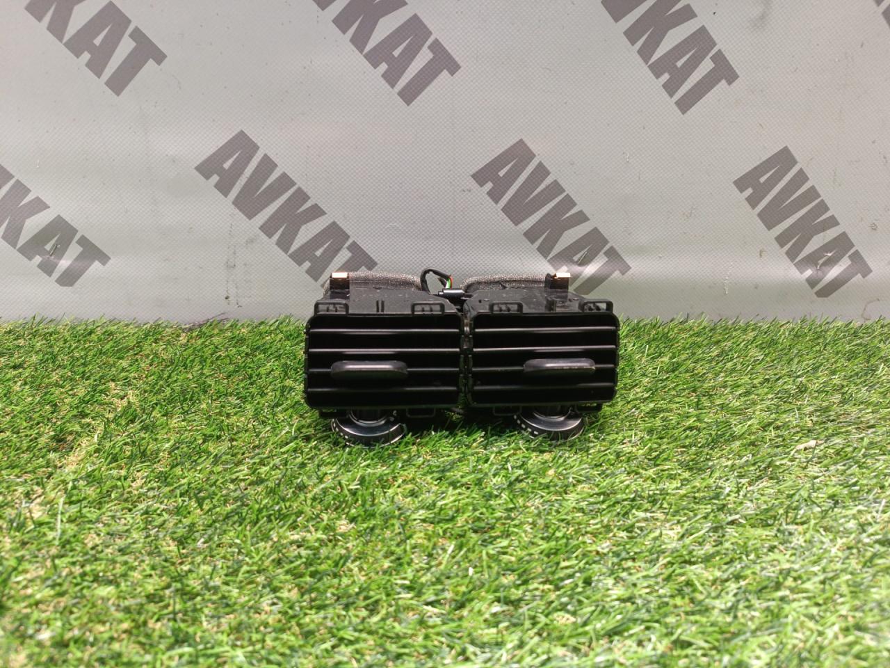 дефлектор обдува салона BMW X7 G07 2022, 3.0 л., B58B30C, бензин, АКПП, a96, внедорожник 5 дв., полный привод, 64229399966, 9399966 - фото №1