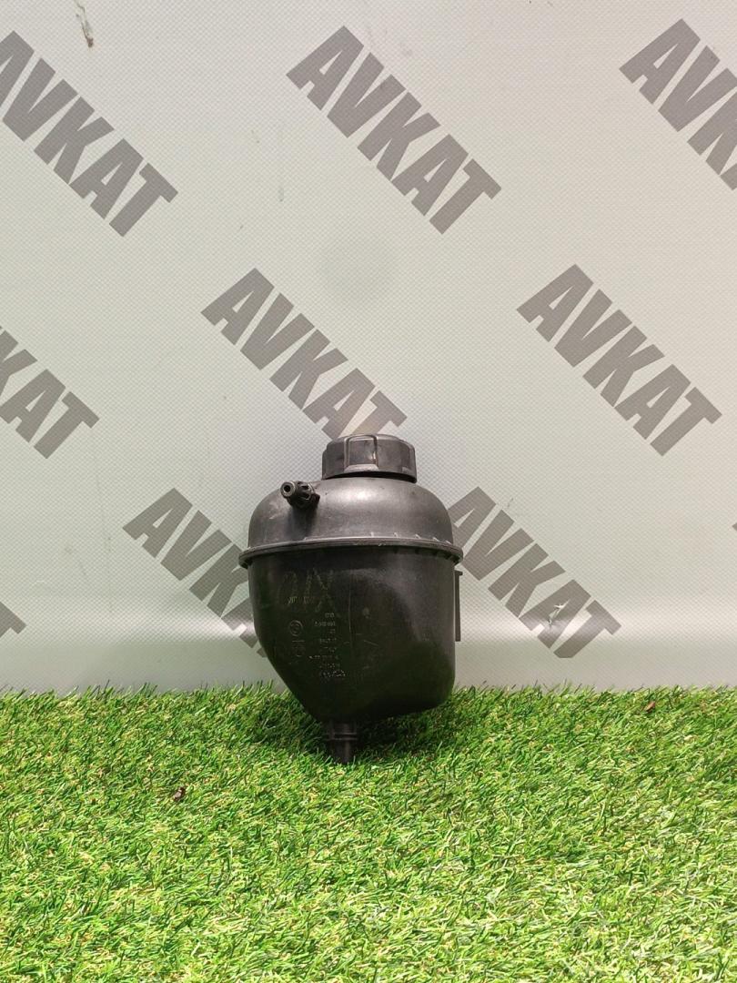 бачок расширительный BMW X5 G05 2019, 3.0 л., B58B30C, бензин, 475, внедорожник 5 дв., полный привод, правый руль, 17138610661, 8610661 - фото №1