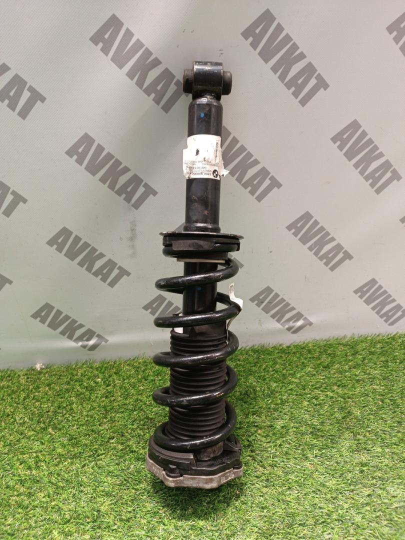 стойка задняя BMW X3 G01 2019, 2.0 л., B46 B20 B, бензин, a300, внедорожник 5 дв., полный привод, 33506880604, 6880604 - фото №1