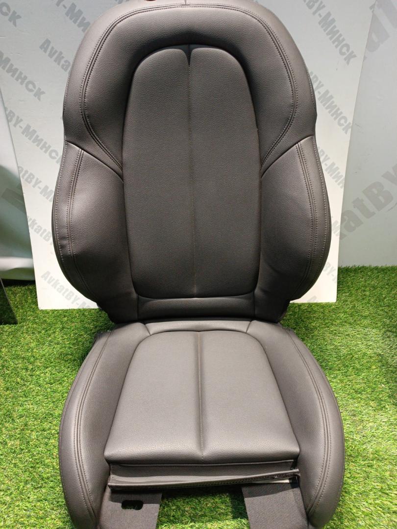 обшивка салона BMW 2 серия F44 2023, 2.0 л., B48 A20 A, бензин, АКПП, 475, седан, передний привод, правый руль, 7374631, 52107374631, 7374634, 52107374634 - фото №1