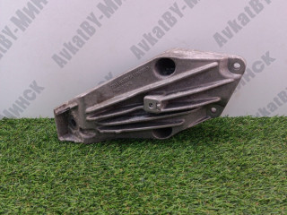 кронштейн двигателя BMW X7 G07 2019, 3.0 л., B58B30C, бензин, c1m, внедорожник 5 дв., полный привод, 22116861559, 6861559