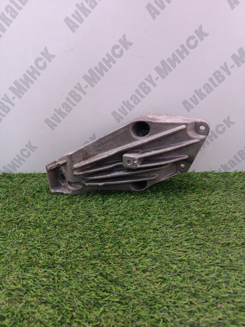 кронштейн двигателя BMW X7 G07 2019, 3.0 л., B58B30C, бензин, c1m, внедорожник 5 дв., полный привод, 22116861559, 6861559 - фото №1