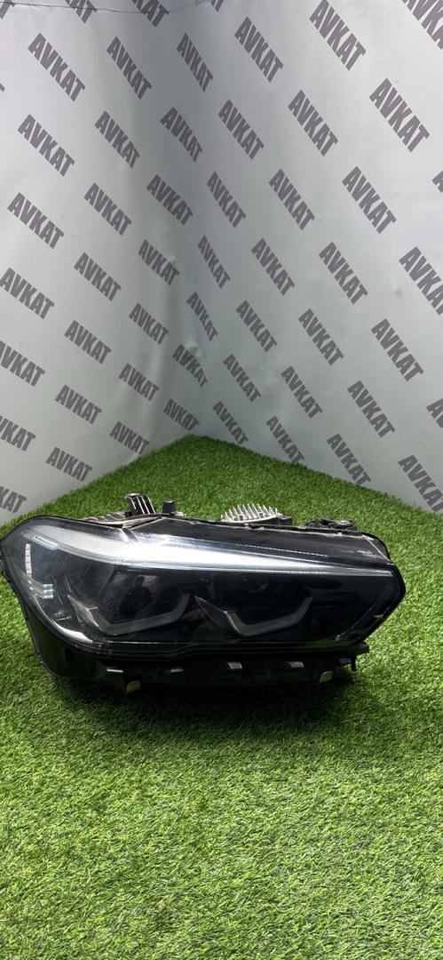 фара правая BMW X5 G05 2019, 4.4 л., N63 B44 C, бензин, АКПП, а300, внедорожник 5 дв., полный привод, 9481792 - фото №1