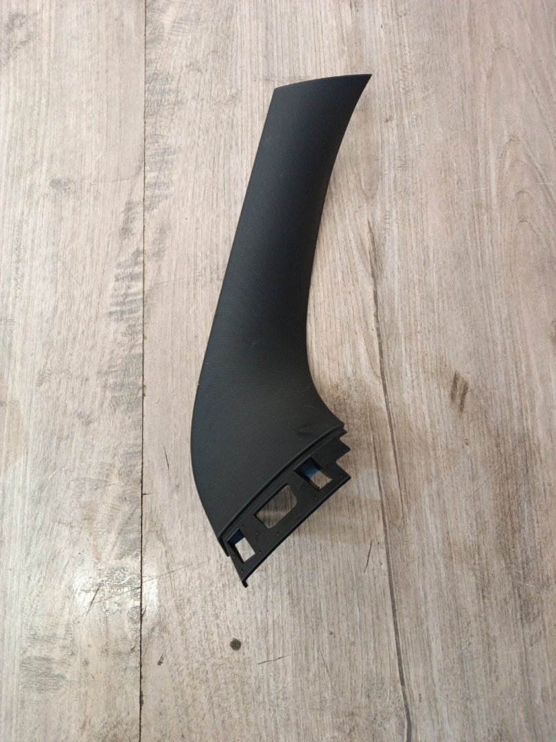 обшивка крышки багажника BMW X5 G05 2019, 3.0 л., B58B30C, бензин, АКПП, a96, внедорожник 5 дв., полный привод, 51497417427, 7417427 - фото №1