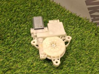 моторчик стеклоподъемника задний левый BMW X7 G07 [рестайлинг] G07 2024, 3.0 л., B58B30P, бензин, АКПП, карбон шварц 416, полный привод, 9450071, 61359450071