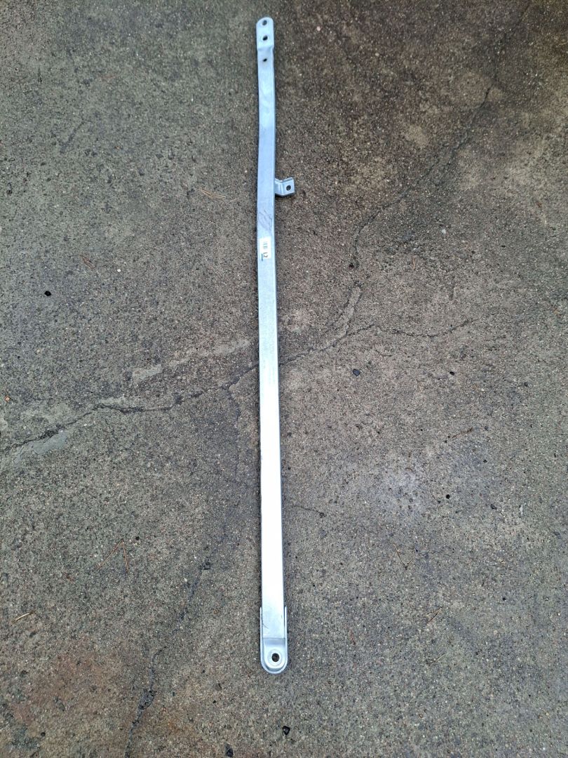 распорка кузова BMW X7 G07 2021, 3.0 л., B58B30C, бензин, АКПП, a96, внедорожник 5 дв., полный привод, 51618736999, 8736999 - фото №1