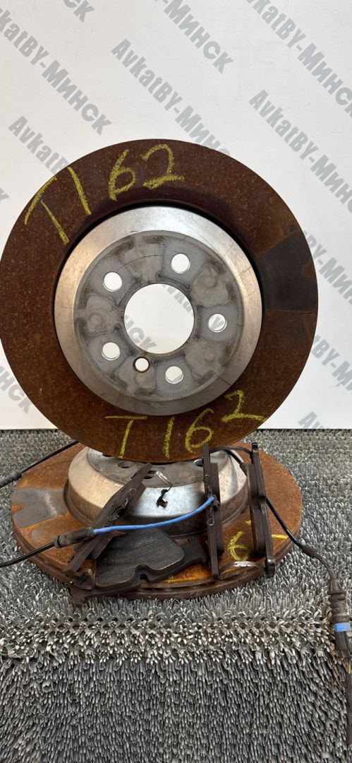 диски тормозные задние BMW 5 серия G60/G61 2024, 2.0 л., b48b20s, бензин, АКПП, с4а, седан, полный привод, 34208831440, 8831440, 34208842964, 8842964 - фото №1