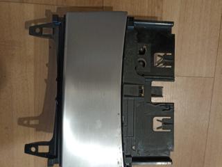 пепельница Mercedes-Benz C-Класс W204 [рестайлинг] C204 2011, 2.1 л., OM 651.911, дизель, АКПП, серебристый, седан, задний привод, A2046801350, A2046800179