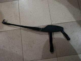 щеткодержатель (поводок стеклоочистителя, дворник) Mercedes-Benz S-Класс W221 2008, бензин, седан, A2218200244