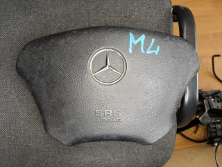 подушка безопасности водителя Mercedes-Benz M-Класс W163 1999, 4.3 л., M 113.942, бензин, внедорожник 5 дв., 1634600198