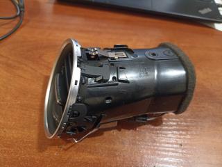 дефлектор обдува салона Mercedes-Benz C-Класс W204 [рестайлинг] C204 2011, 2.1 л., OM 651.911, дизель, АКПП, серебристый, седан, задний привод, A2048306754