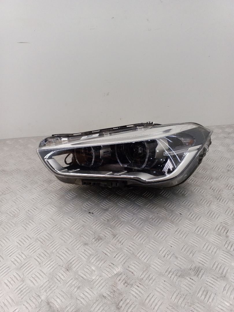 фара левая BMW X1 F48 2016, 2.0 л., B47 C20 A, дизель, МКПП, alpinweiß iii (300), внедорожник 5 дв., полный привод, правый руль, 63117193709 - фото №1
