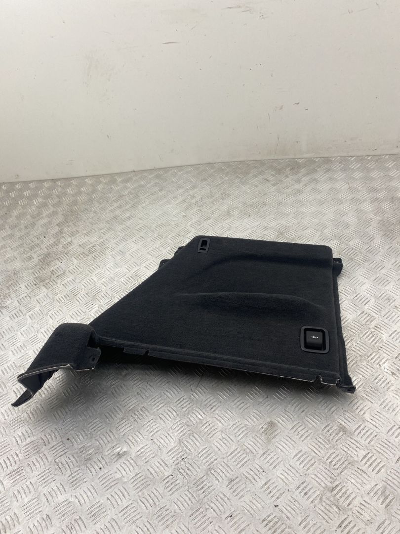 обшивка багажника BMW X5 F15 2017, 3.0 л., N57 D30 B, дизель, АКПП, carbonschwarz metallic (416), внедорожник 5 дв., полный привод, правый руль, 7833260 - фото №1