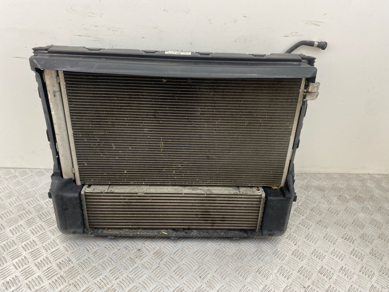 кассета радиаторов BMW 7 серия G11/G12 G11 2017, 3.0 л., B57 D30 A, дизель, АКПП, carbonschwarz metallic (416), седан, задний привод, правый руль, 17118576305, 8576305 - фото №1