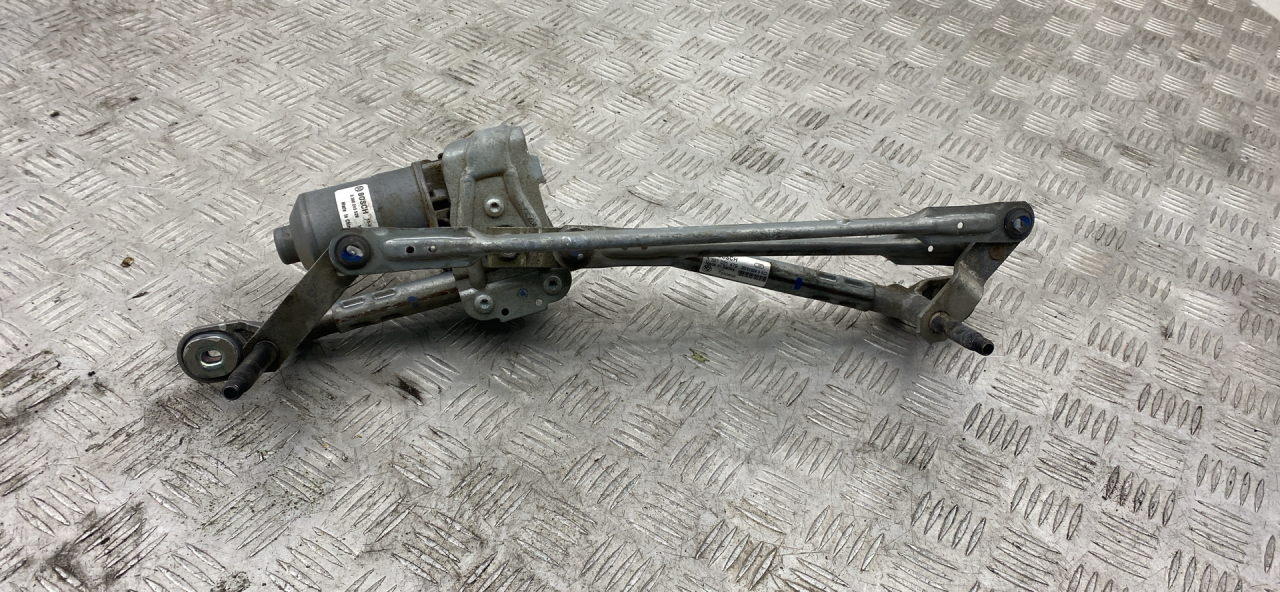 механизм стеклоочистителя (трапеция дворников) BMW X1 F48 2016, 2.0 л., B47 C20 A, дизель, МКПП, alpinweiß iii (300), внедорожник 5 дв., полный привод, правый руль, 7350658 - фото №1