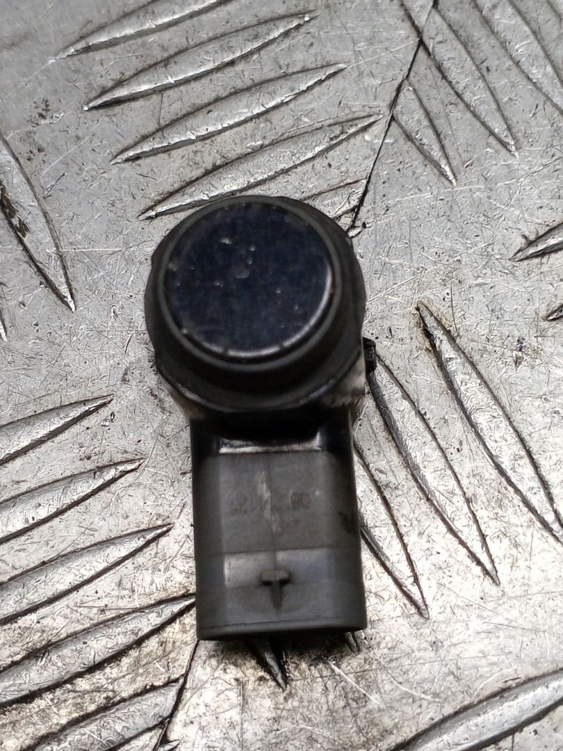 датчик парктроника Audi Q7 4L 2007, 3.0 л., BUG, дизель, АКПП, полный привод, правый руль, 3C0919275 - фото №1